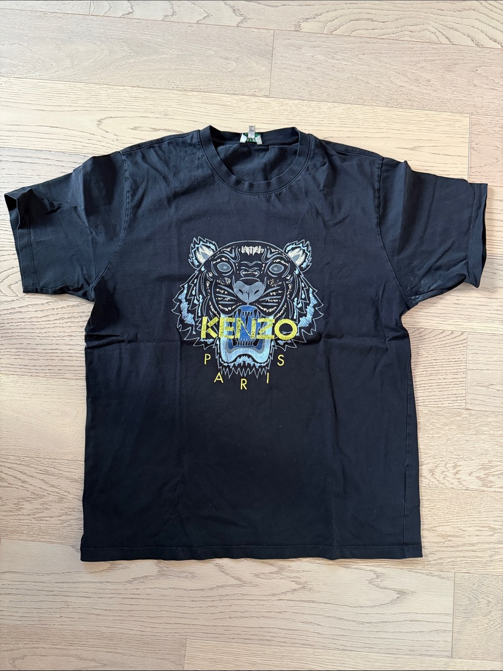 Kenzo black tshirt